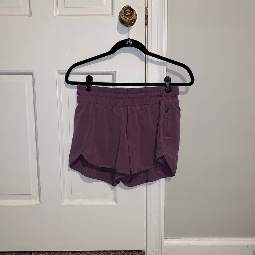 Lululemon Tracker Short 4”